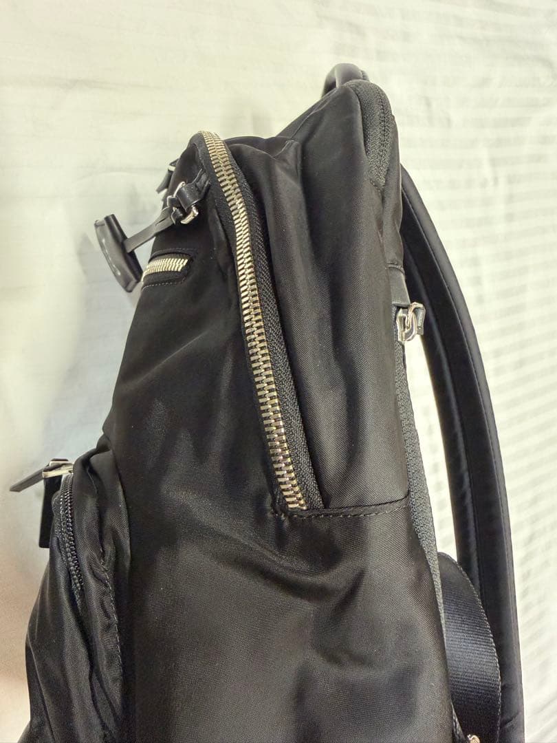 TUMI Voyageur ヒルデンパックパックブラック+シルバー