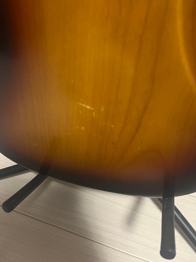 エレキベース サンバーストカラー