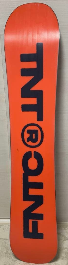 FNTC TNT-R 153cm 22-23モデル スノーボード板 ケース付き