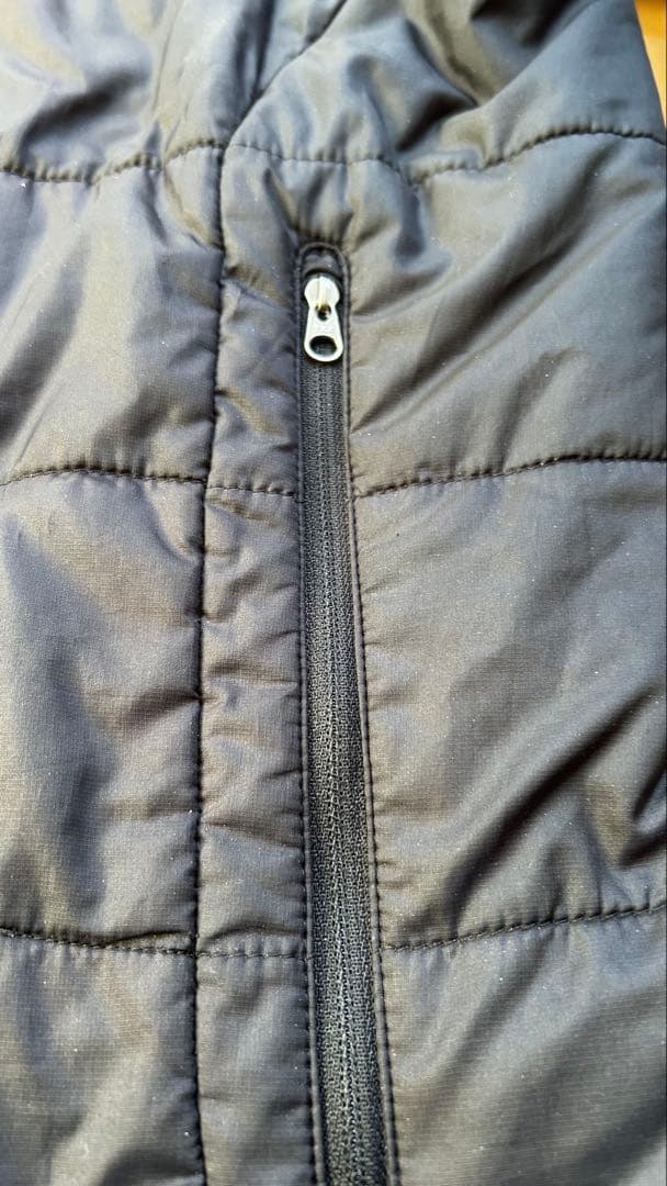 修復済！ patagonia マイクロ・パフ・ジャケット 2011年製