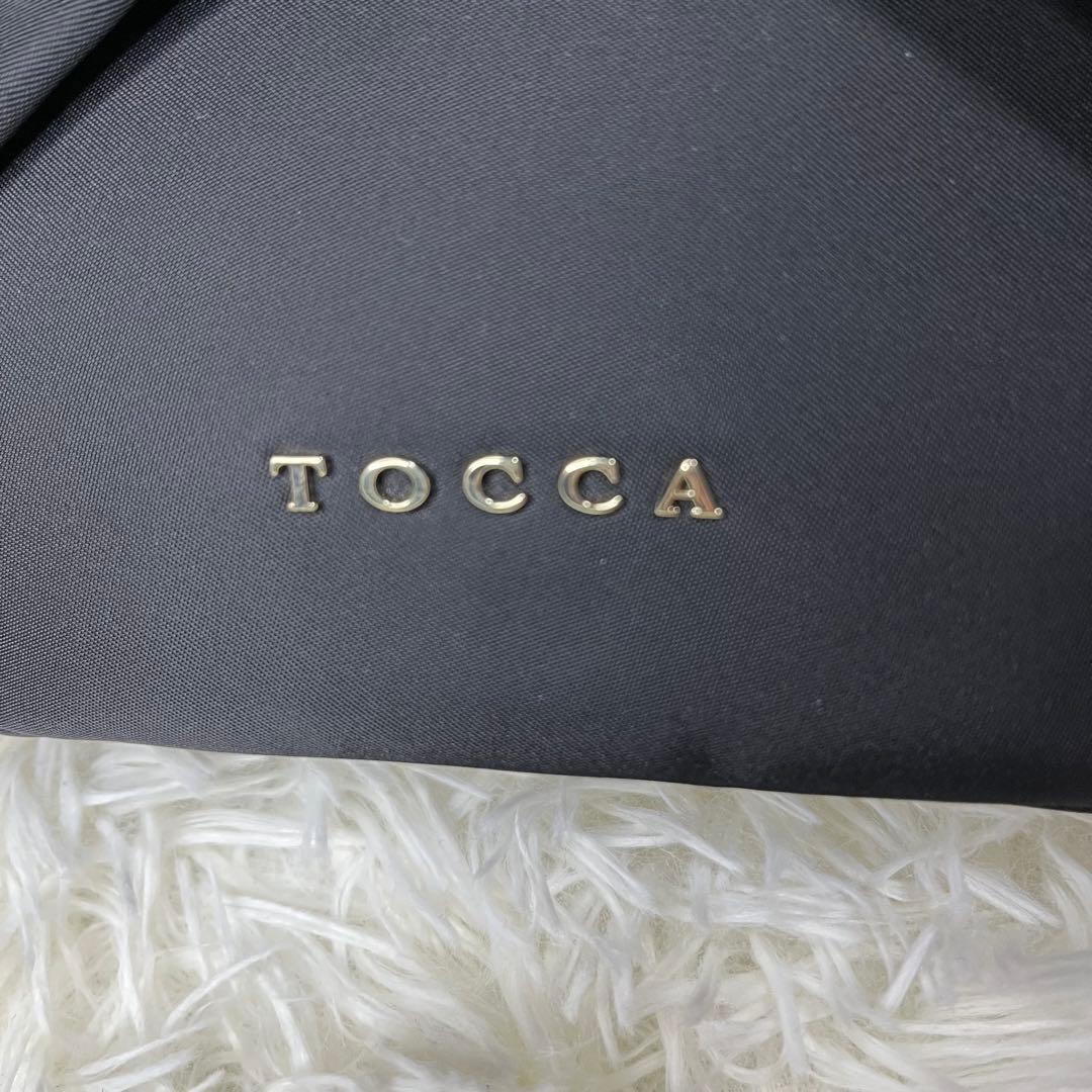 【美品】トッカ RIBBON KNOT ボディバッグ ナイロン 黒