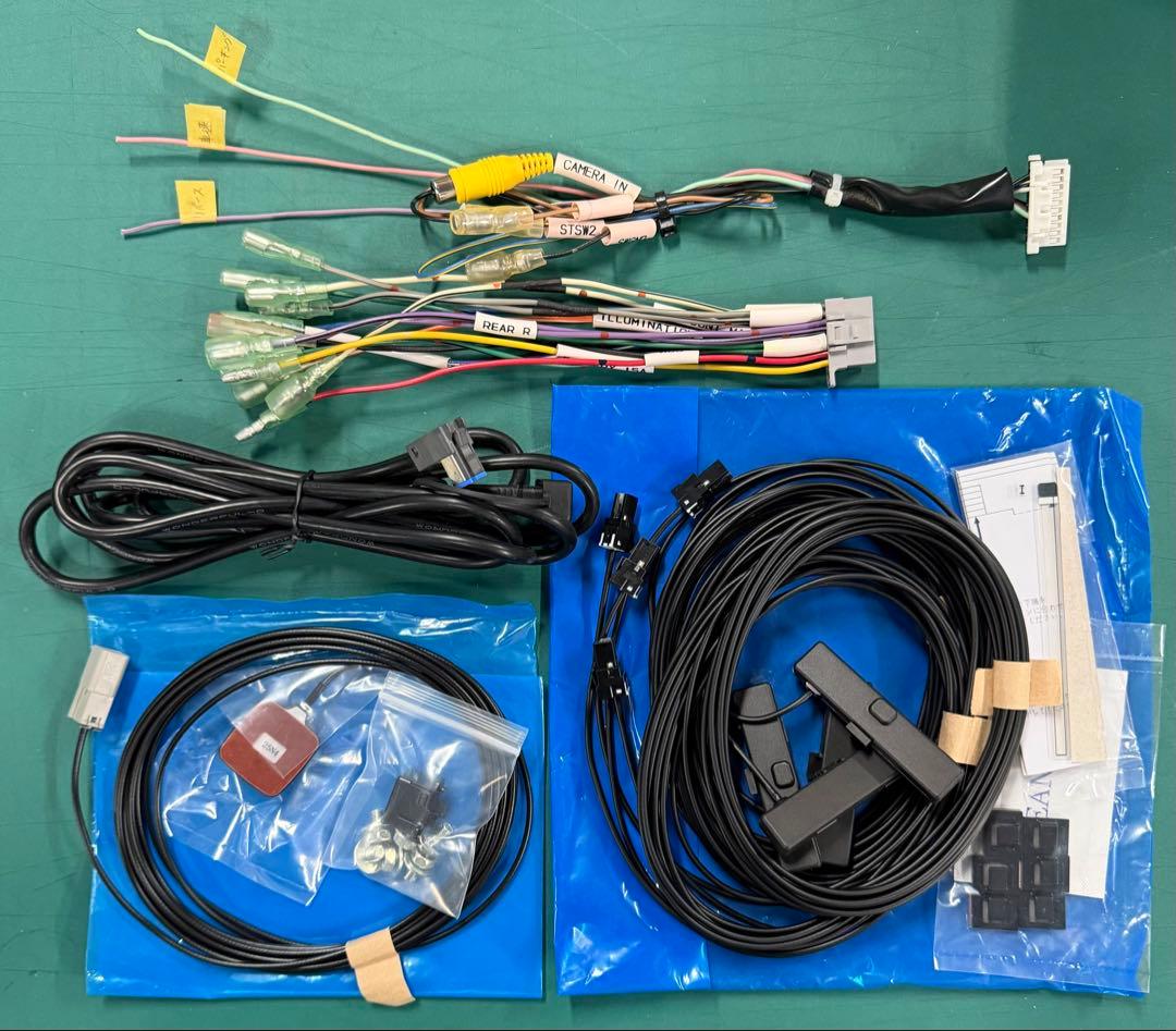 パナソニック 2DIN 200mmワイドフルセグナビ CN-RA04WD