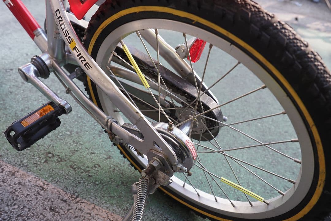 【手渡し】18インチ　ブリヂストン クロスファイヤー キッズ レッド&シルバー