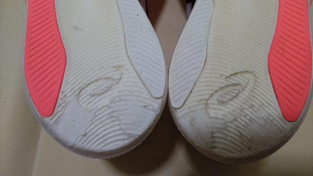 アシックス メタスピードスカイプラス 25.5cm