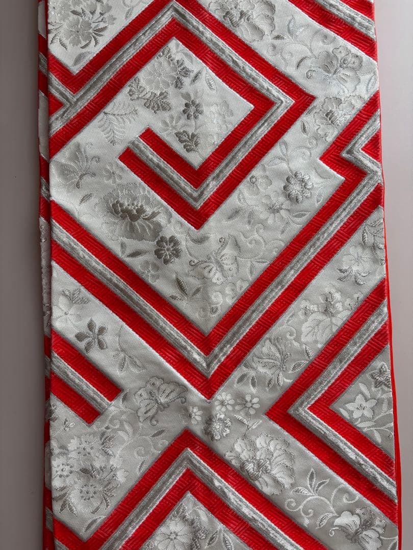 【値下げ】7歳　女の子用フルセット　裾除け　正絹　七五三　金刺繍入り　他小物付き