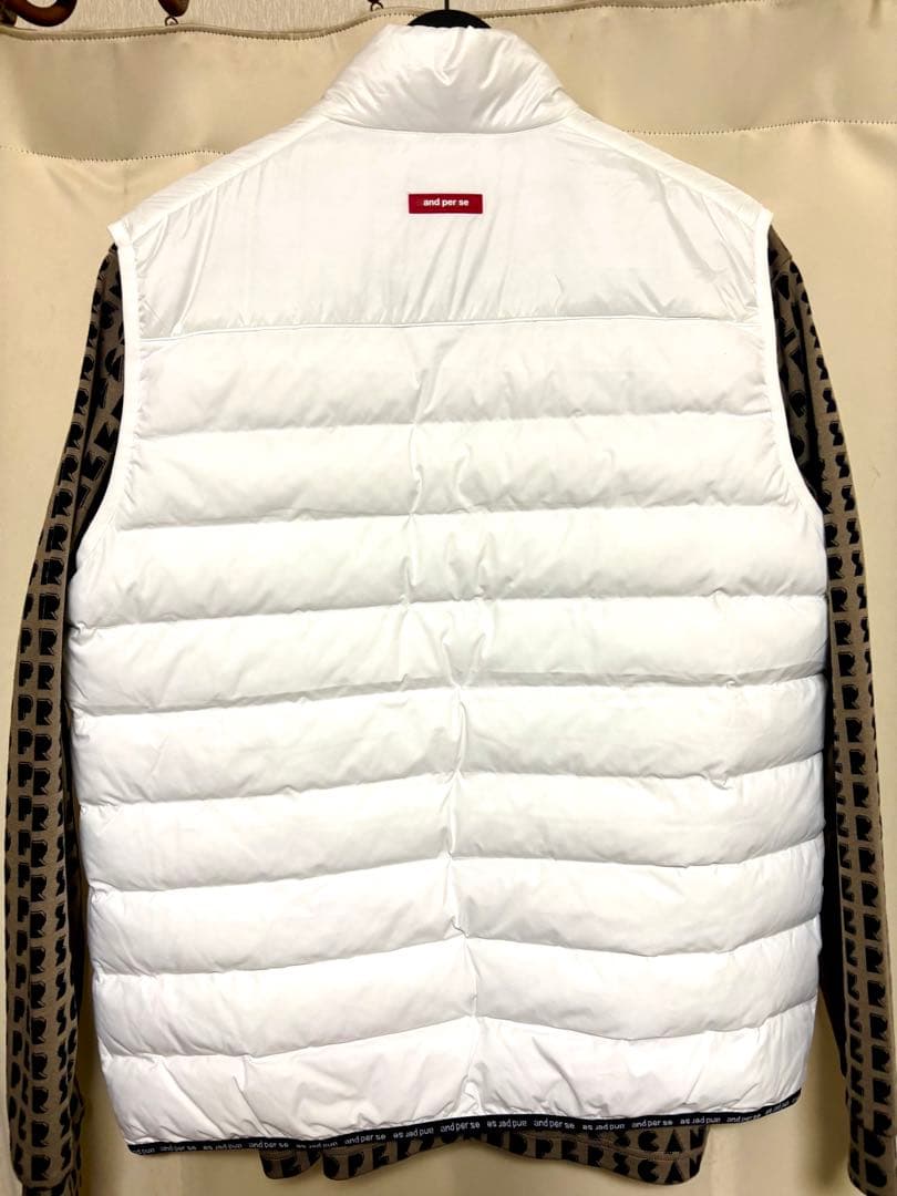 本日限定値引【新品未使用】アンパスィ ダウンベスト✖︎モックネック セット XL