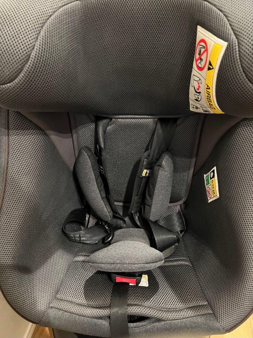 Combi クルムーヴ コンパクト*チャイルドシート