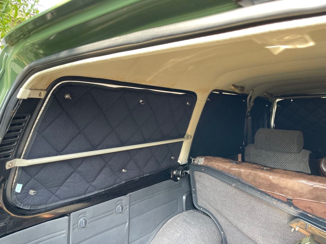 ランクル60 サンシェード　一台分　ブラッキー／ブラック　観音開き