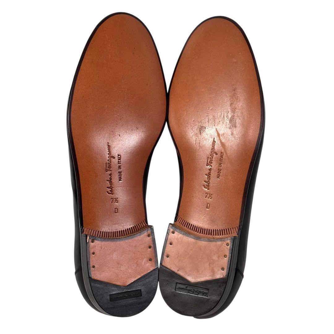 美品 サルヴァトーレ フェラガモ 7 1/2 25 レザー ローファー ヴァラ