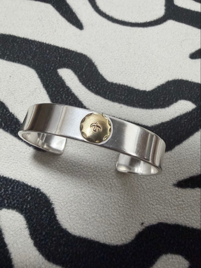 ゴローズ goro's 平打ちブレスSサイズ - メルカリ