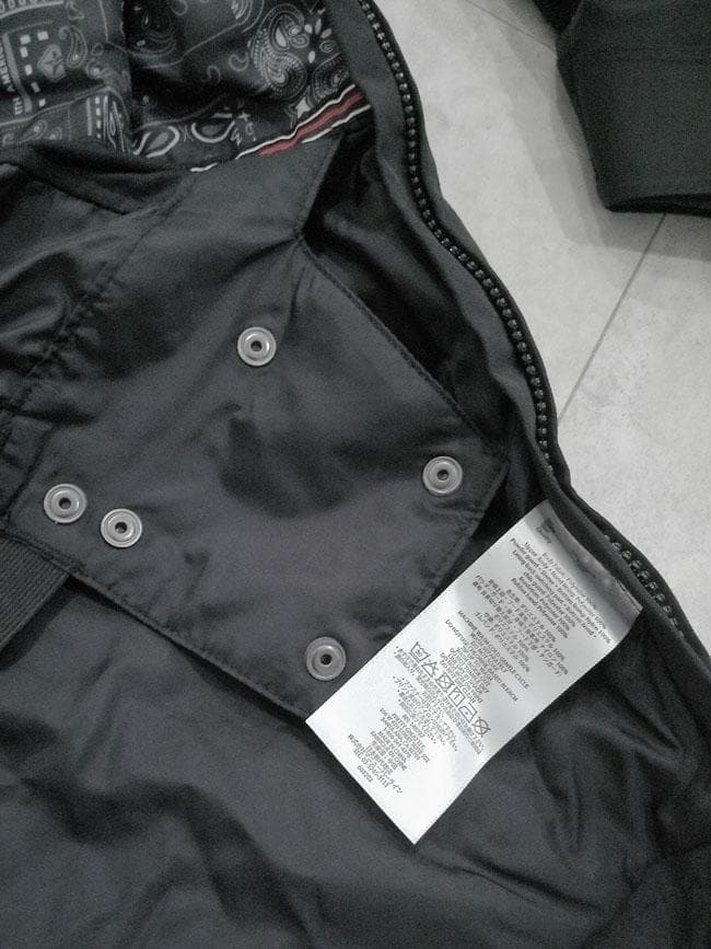 美品 23/24モデル SESSIONS スノーボードウエア 上下セット 2XL