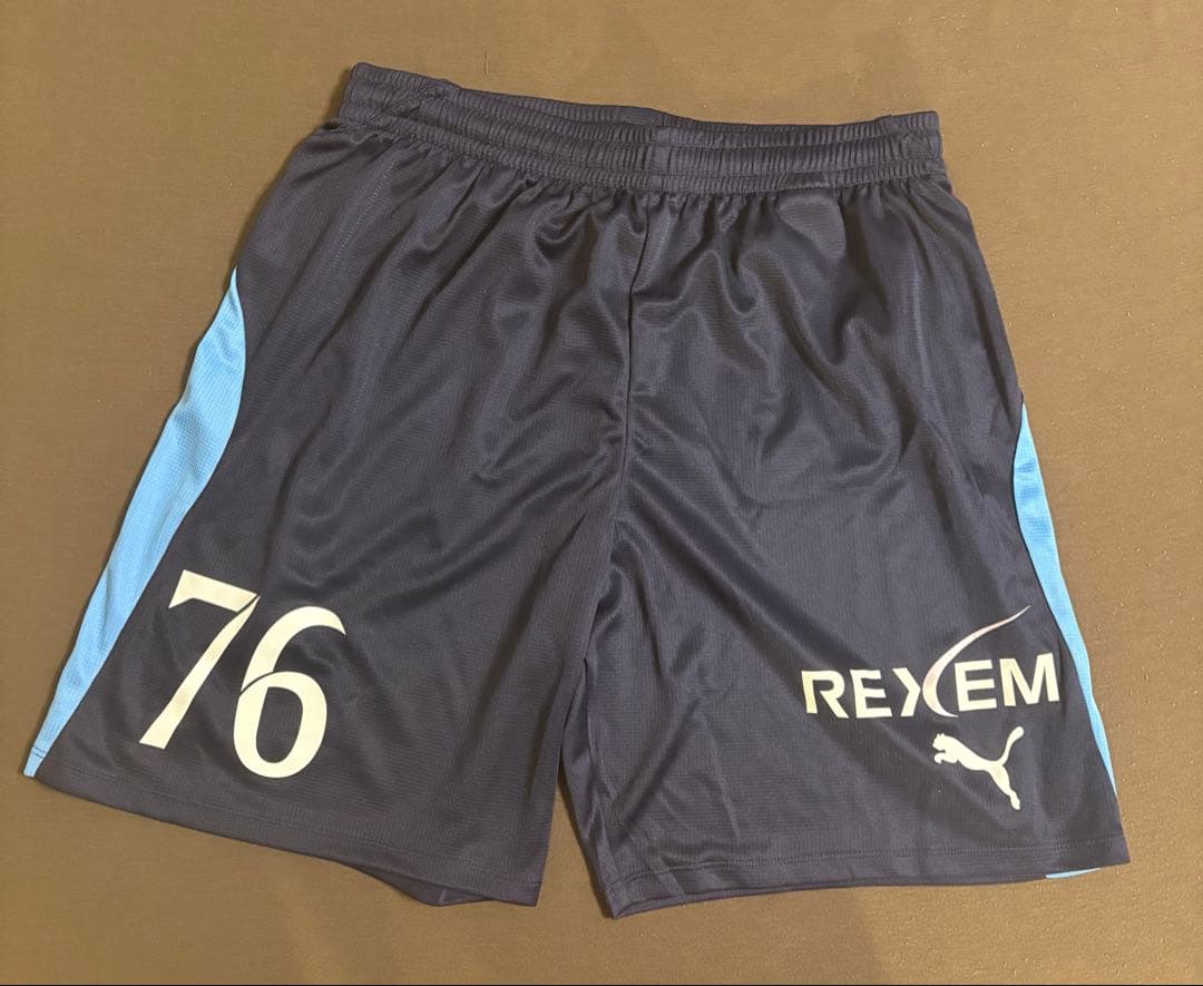 横浜FC 山田康太　サイン入り支給品ユニフォーム上下