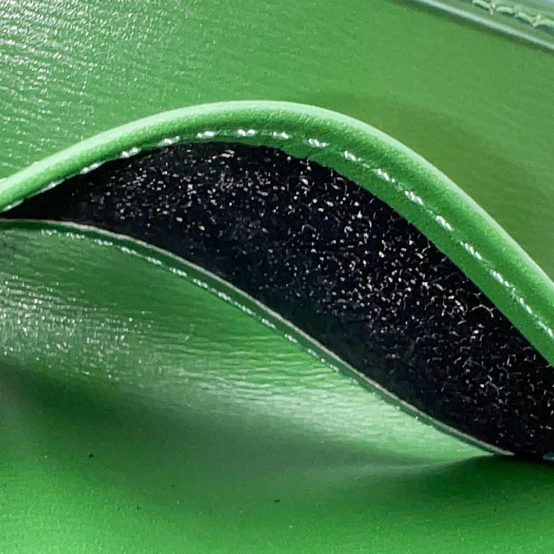 使用わずか❣ヴィトン エピ ミュルティクレ4 キーケース ボルネオグリーン