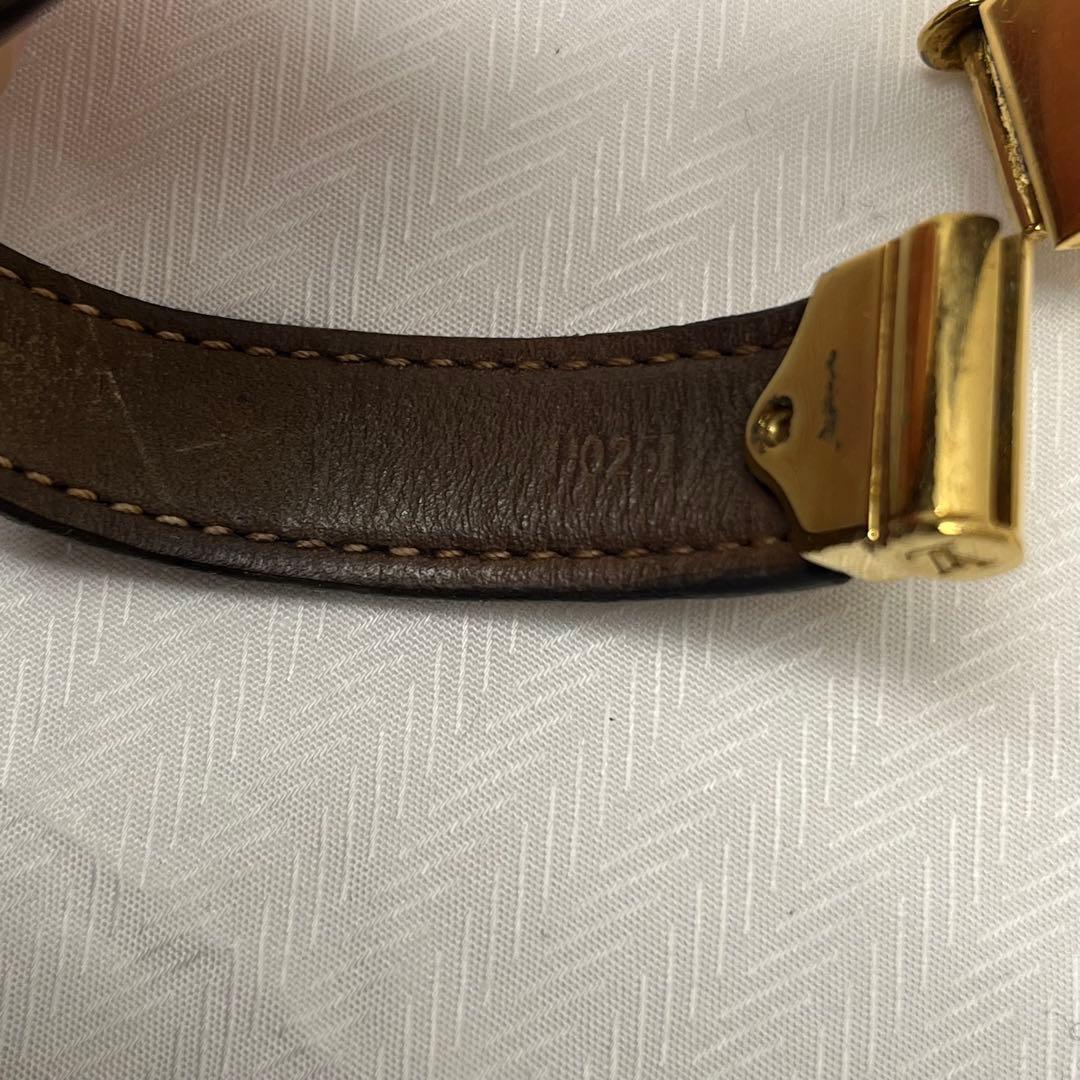 ルイヴィトン モノグラム ブレスレット ゴールド バングル　M6689