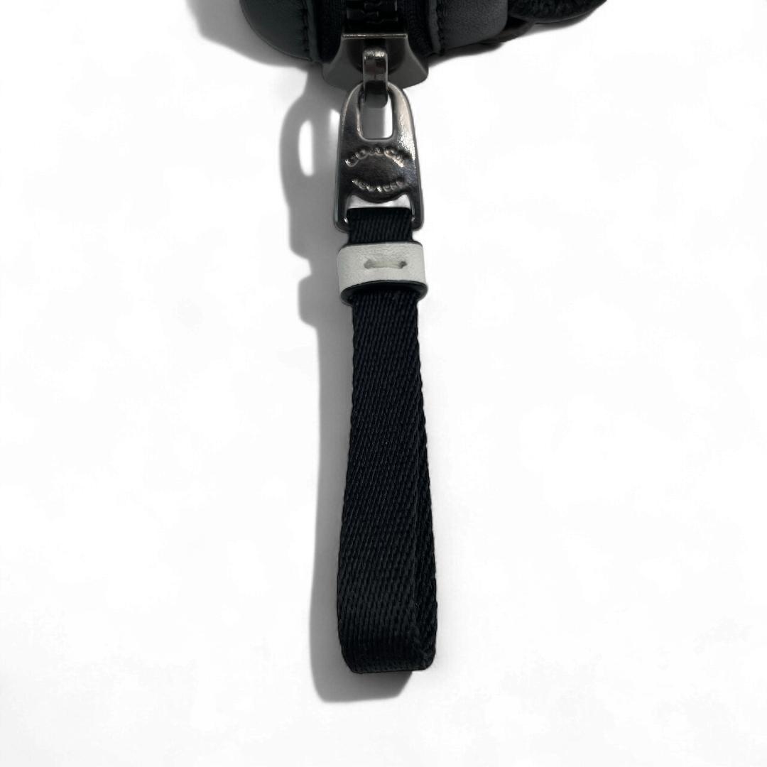 美品 COACH ボディバッグ PVCレザー ホワイト シグネチャー