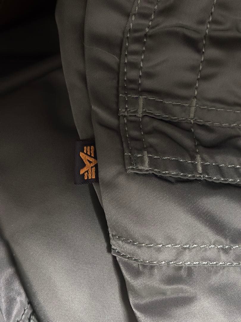 山田です。さん購入品【美品】ALPHA社製 MA-1 オリーブグリーン L