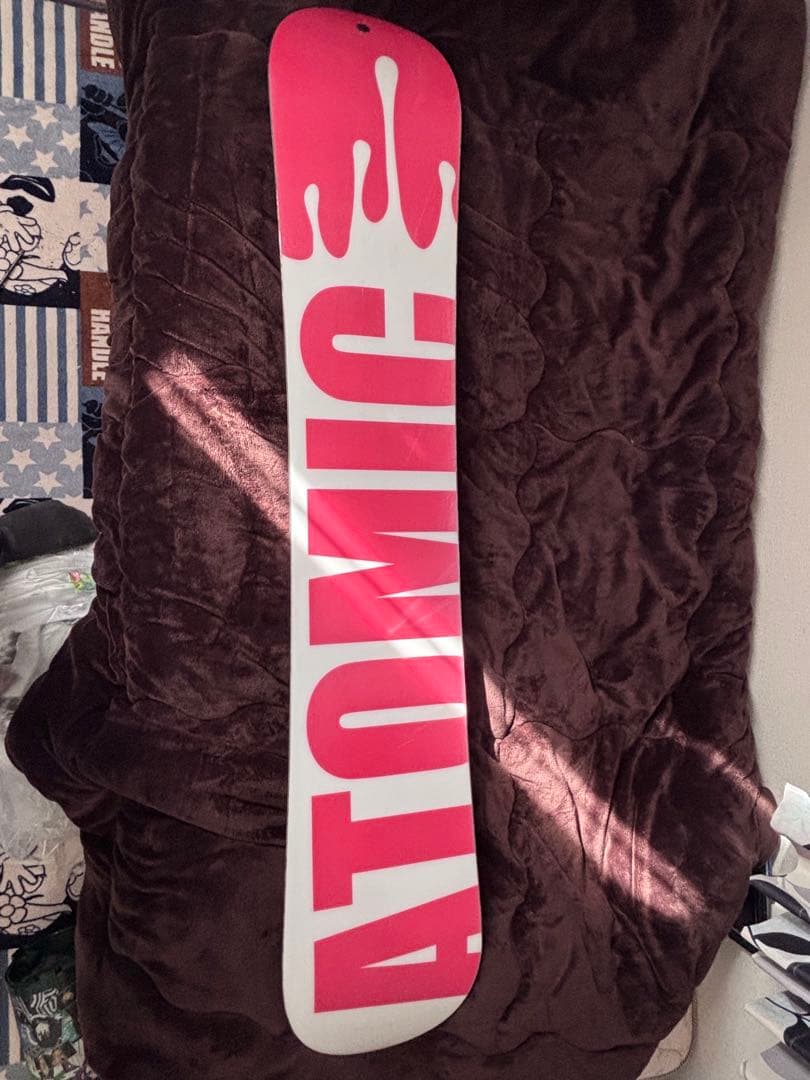 大特価、今だけスノーボード 一式　ビンディング、ブーツ付き。板3枚、ケース付き。