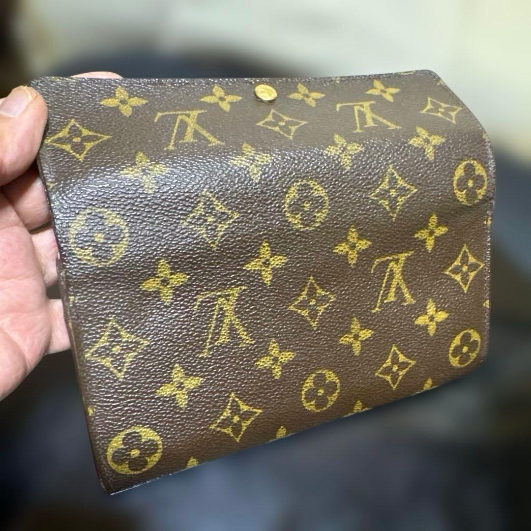 26☆美品♪カード6枚タイプ☆サラ長財布