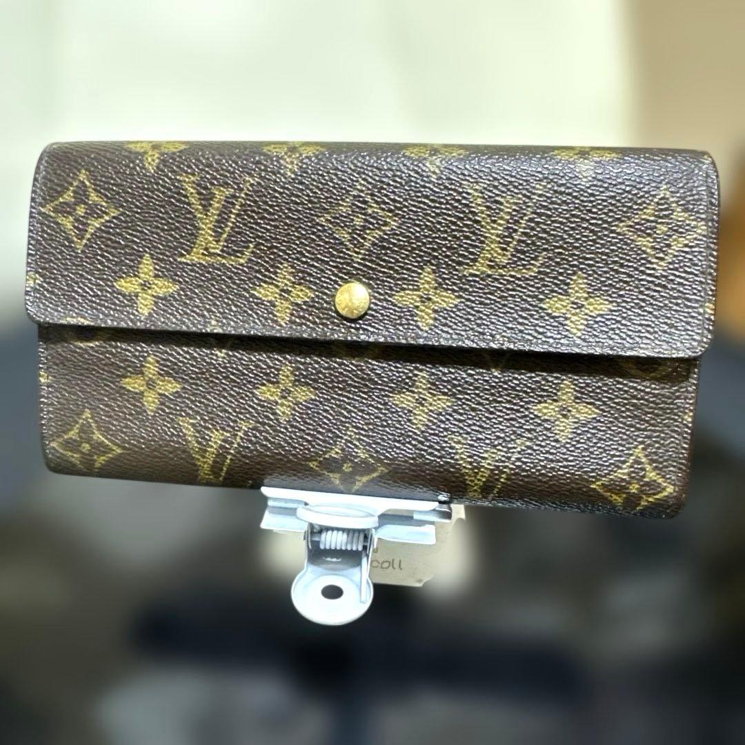 26☆美品♪カード6枚タイプ☆サラ長財布