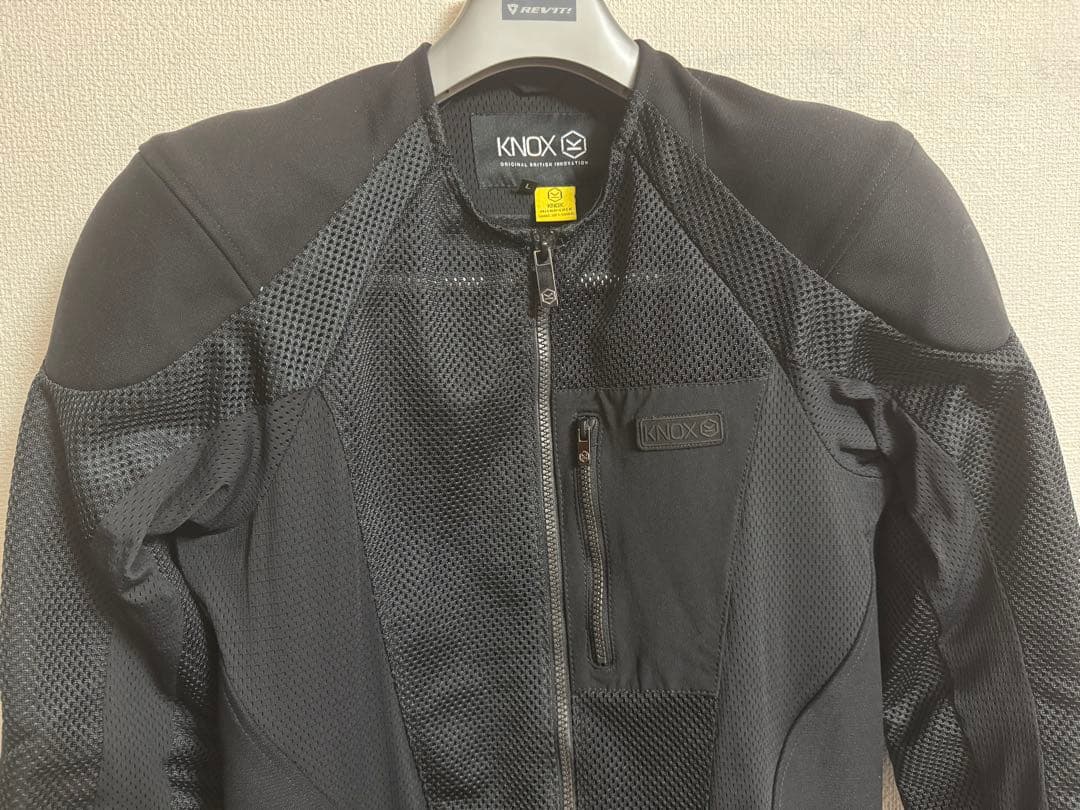 KNOX Urbane Pro 胸部プロテクター付き