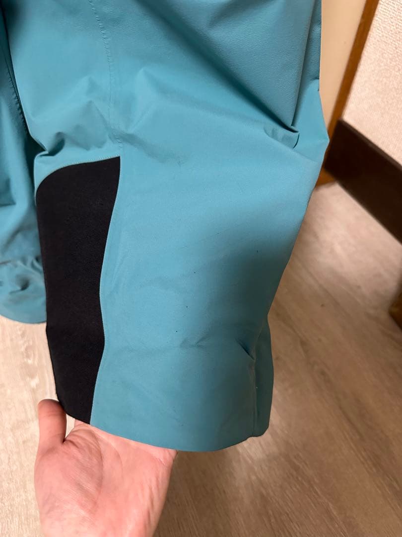 Burton 【ak】スノーボードウェア　レディースSサイズ　ビブパンツ　水色