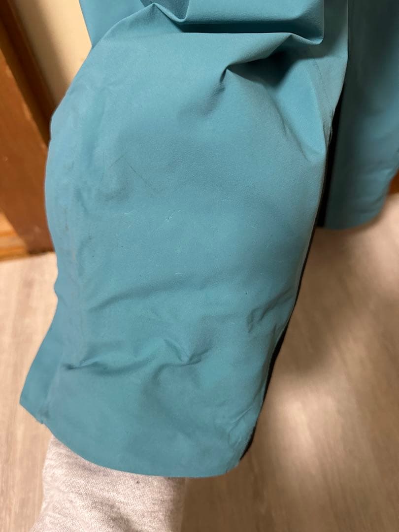 Burton 【ak】スノーボードウェア　レディースSサイズ　ビブパンツ　水色