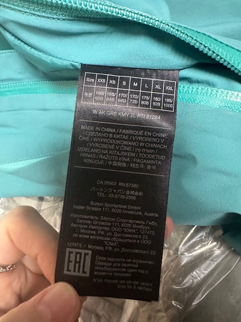Burton 【ak】スノーボードウェア　レディースSサイズ　ビブパンツ　水色