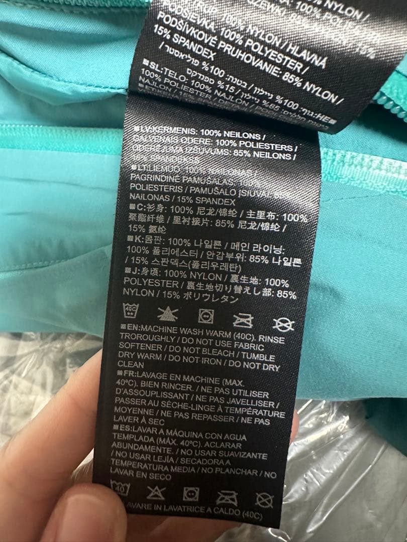 Burton 【ak】スノーボードウェア　レディースSサイズ　ビブパンツ　水色