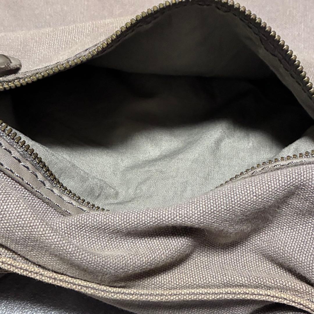 希少　00s ディーゼル　バナナショルダーバッグ　スタッズ　三日月型　y2k