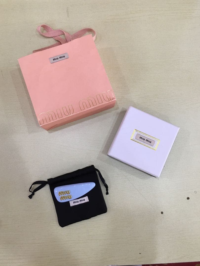 ミュウミュウ ヘアバレッタ ブルー楽天市場】バレッタ（ブランドミュウ