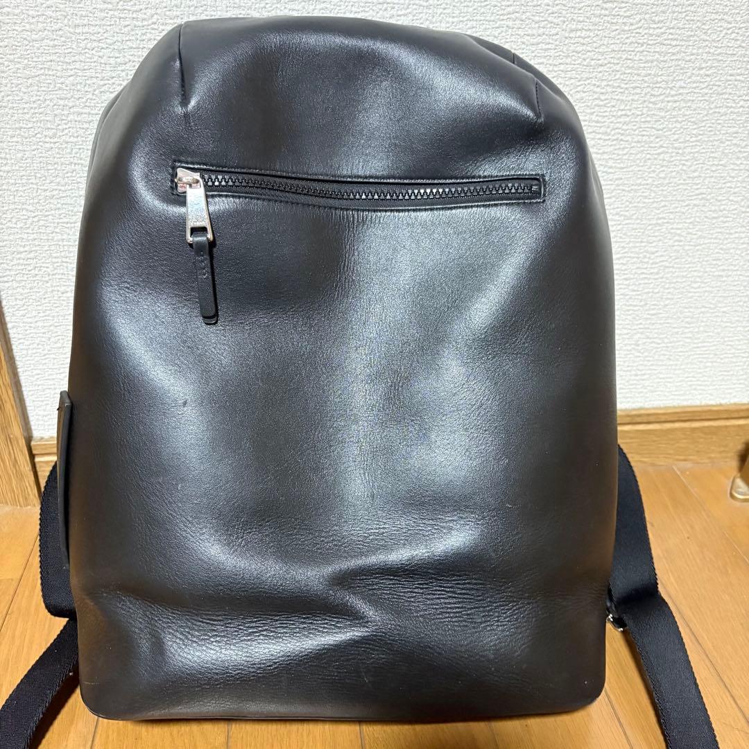 フルラ　ブラック レザー　テクニカルリュック