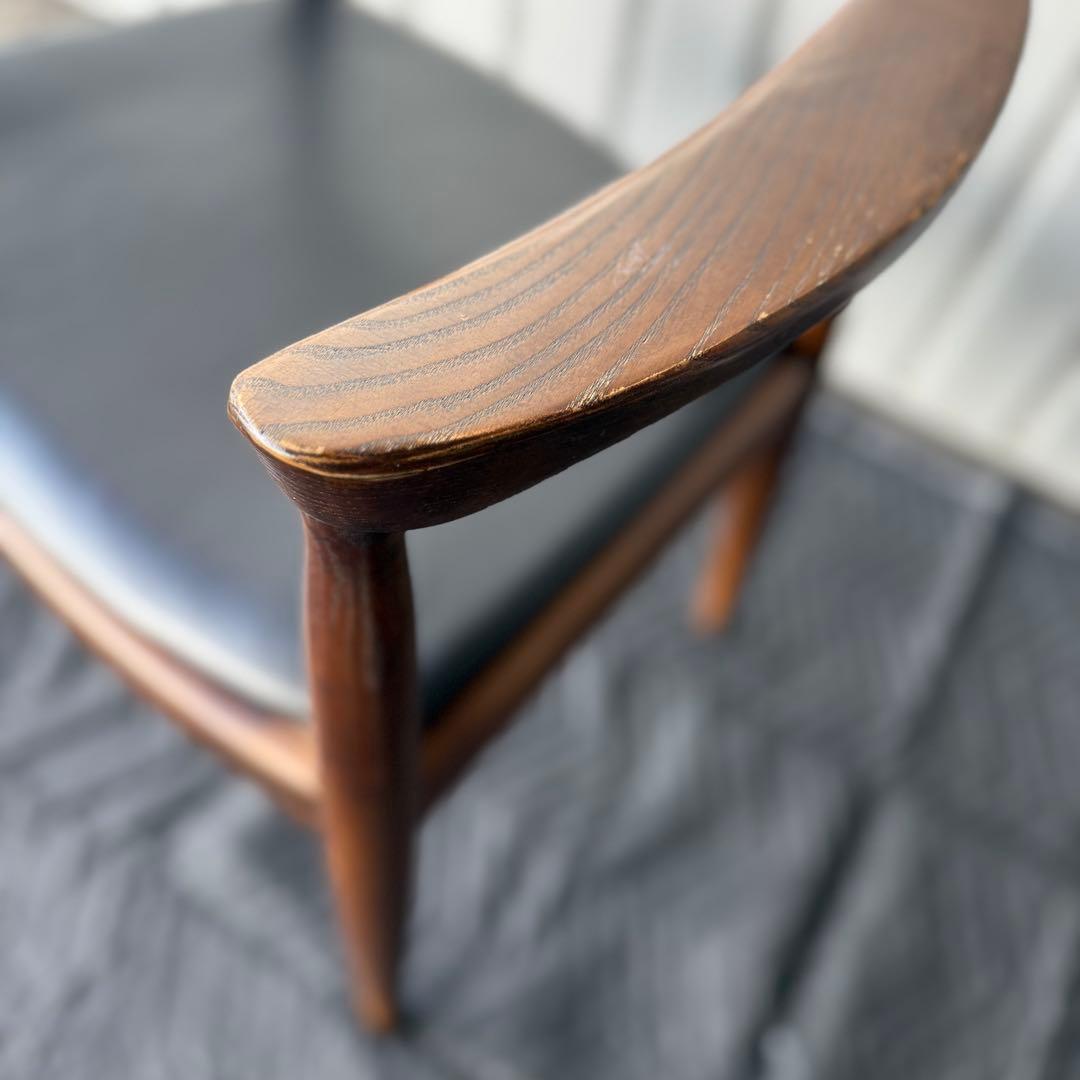 The chair ザ・チェア ハンス・J・ウェグナー リプロダクト　肘掛け