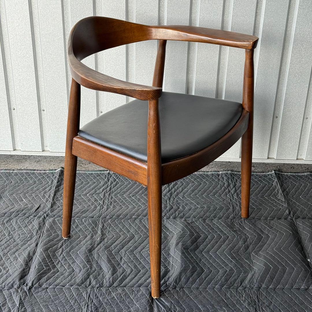 The chair ザ・チェア ハンス・J・ウェグナー リプロダクト　肘掛け