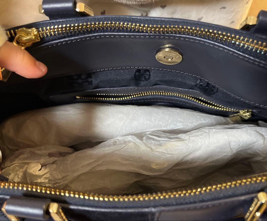 Tory burch ネイビー2way ショルダーバッグ