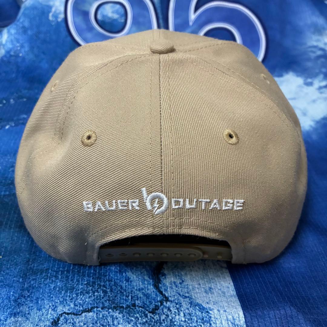 横浜DeNAベイスターズ　バウアー　BAUER OUTAGE　キャップ　ベージュ