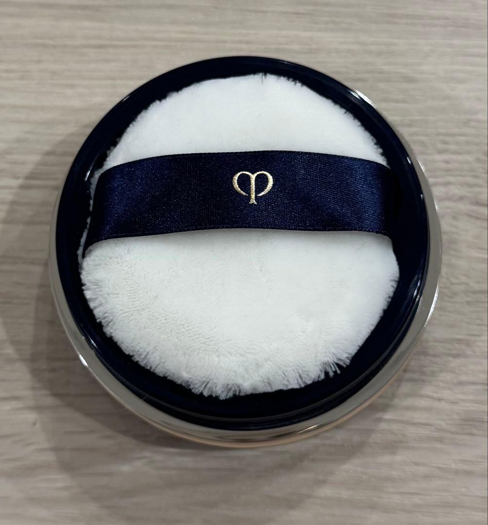 クレ・ド・ポー ボーテ　プードルトランスパラントｎ Ｍ