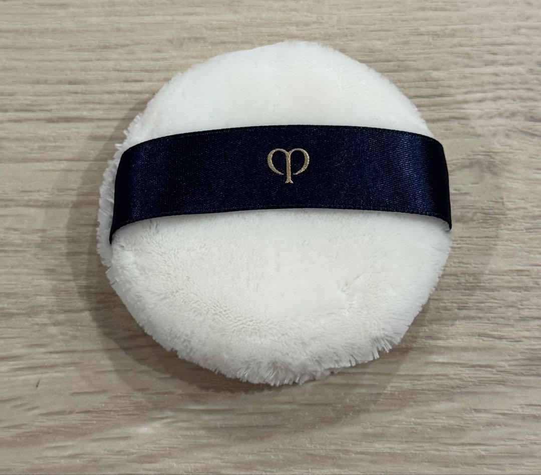 クレ・ド・ポー ボーテ　プードルトランスパラントｎ Ｍ