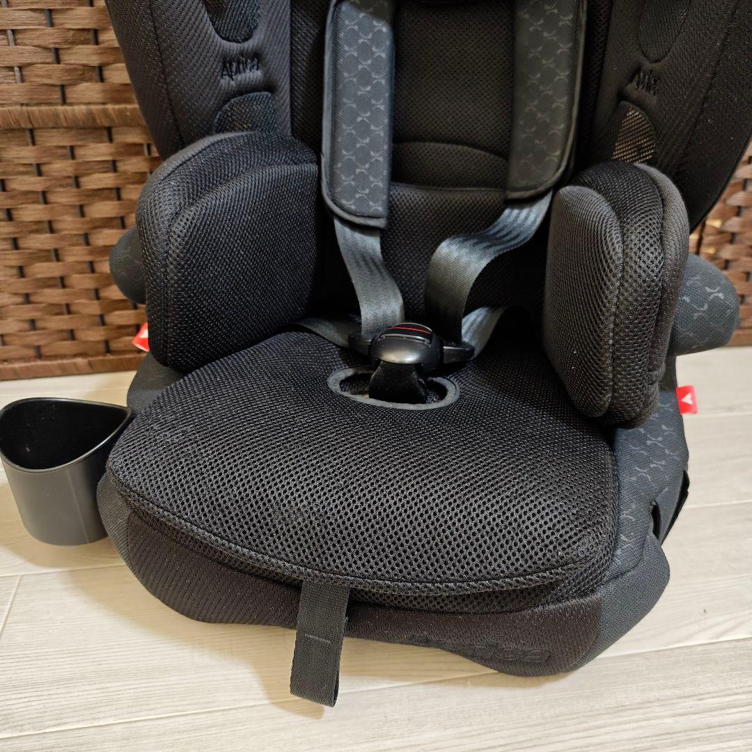 【美品】 アップリカ エアグルーブプラス ストリングブラック ジュニアシート