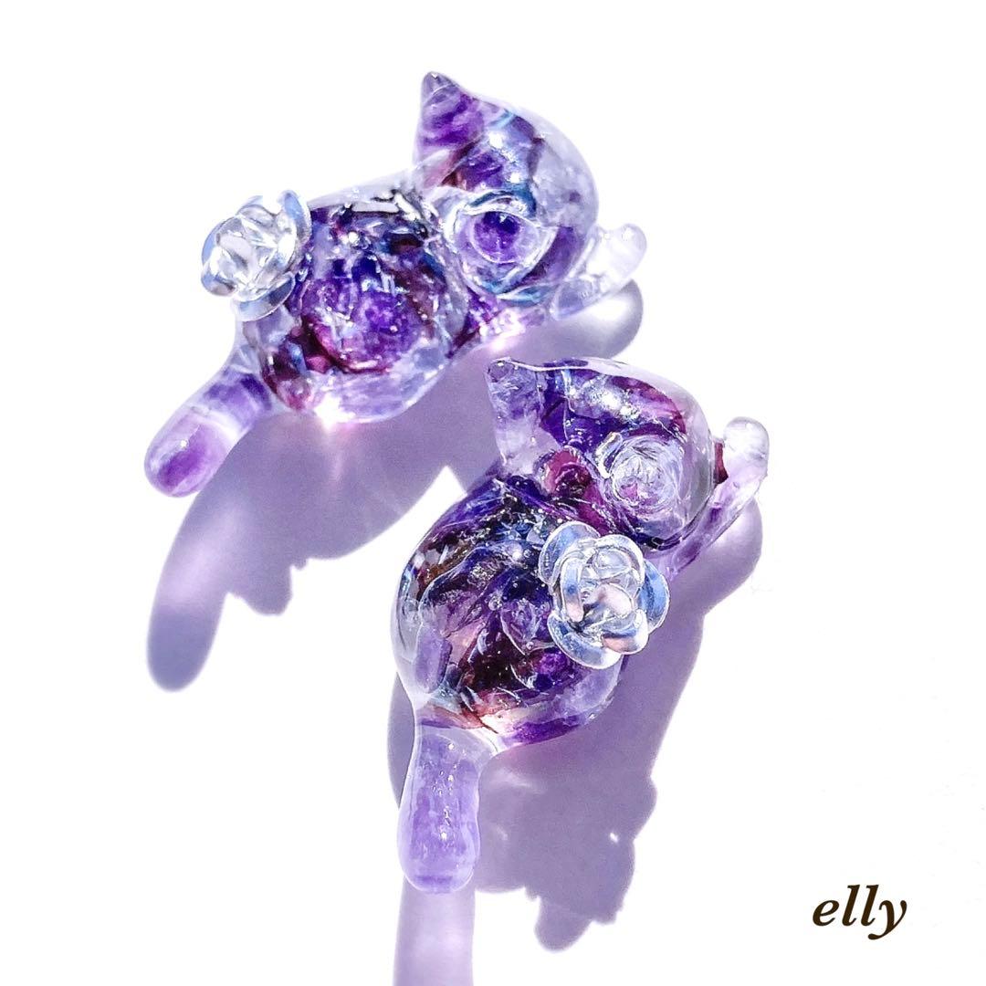 【みゆママ様】1087.天然石　ファントムクォーツ　和柄　じゃれ猫　レジン　根付