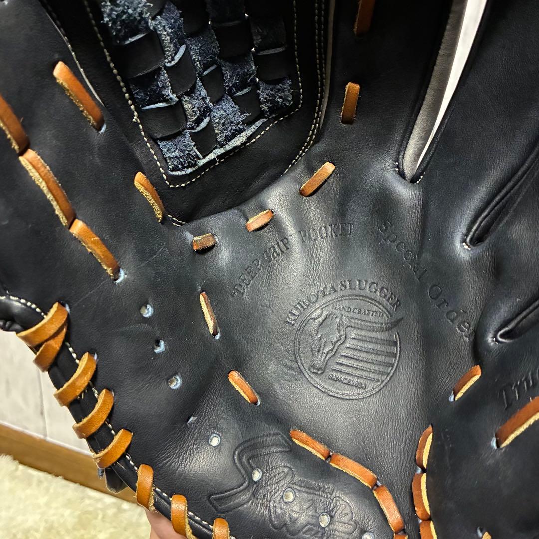 Slugger シルバー 黒 野球 グローブ True Professional Slugger