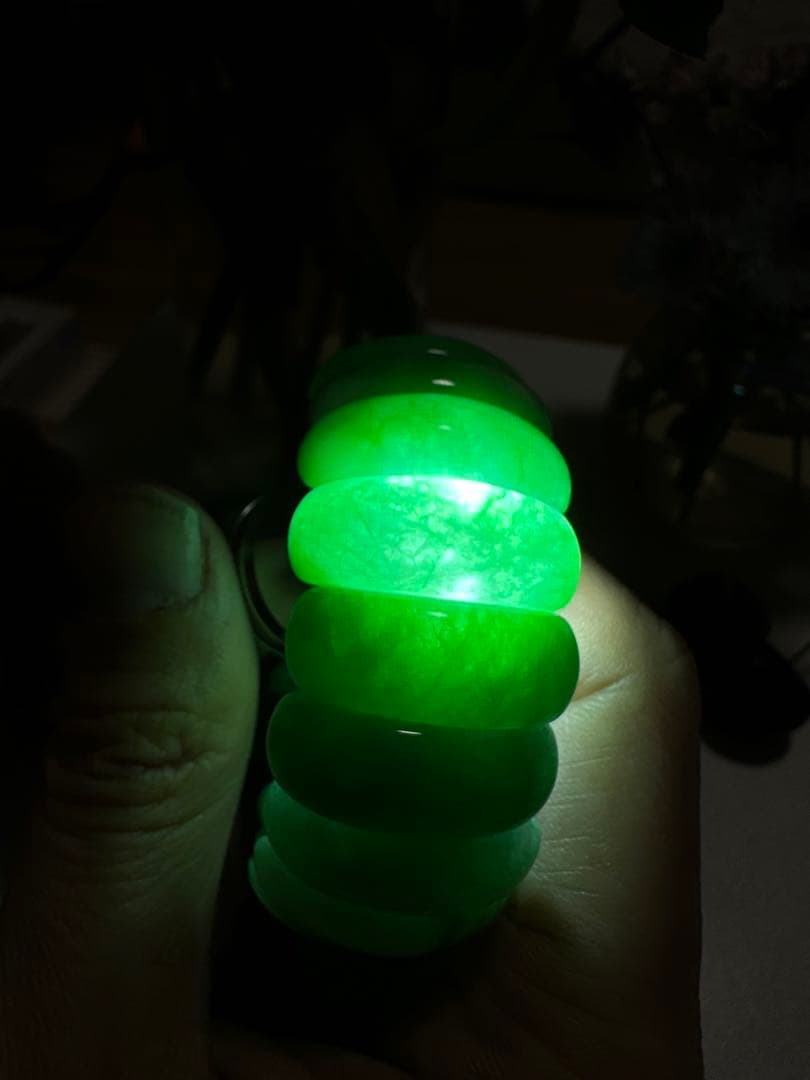 モンゴル産 翡翠 ブレスレット 楕円形 18cm 天然石