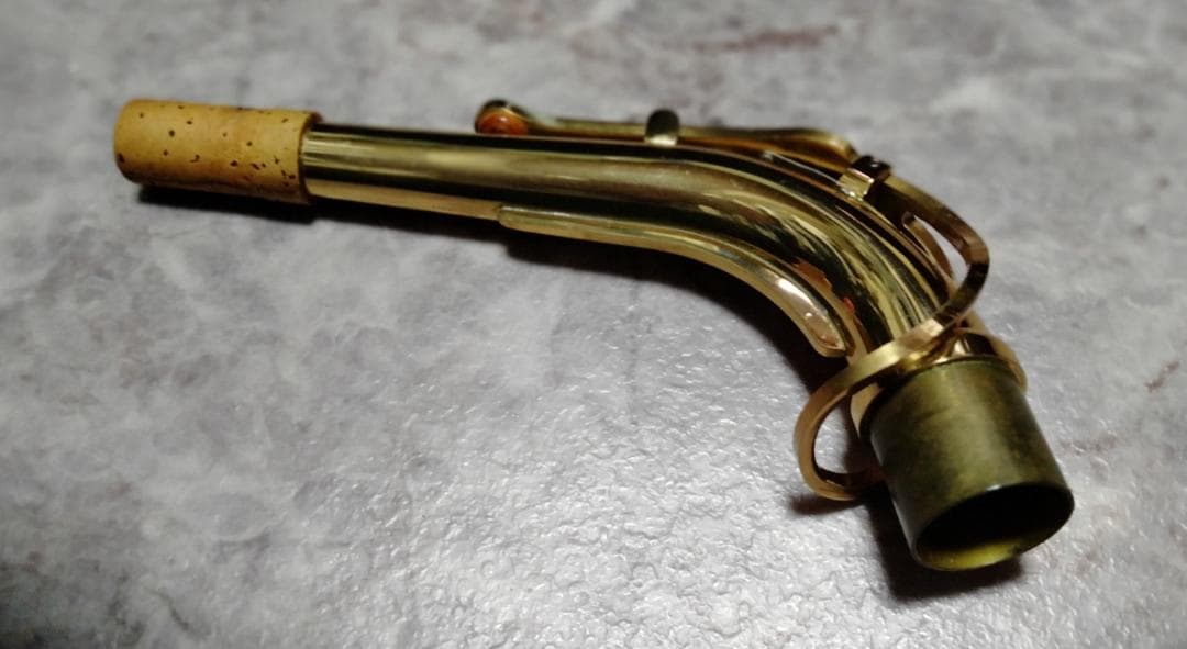 ヤマハYAS-275 アルトサックス本体とケース、付属品