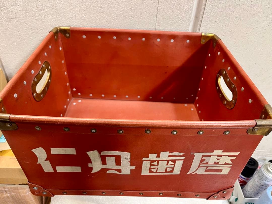 佐*紀様 希少: 仁丹（じんたん）の「ボテ箱」 昭和レトロ