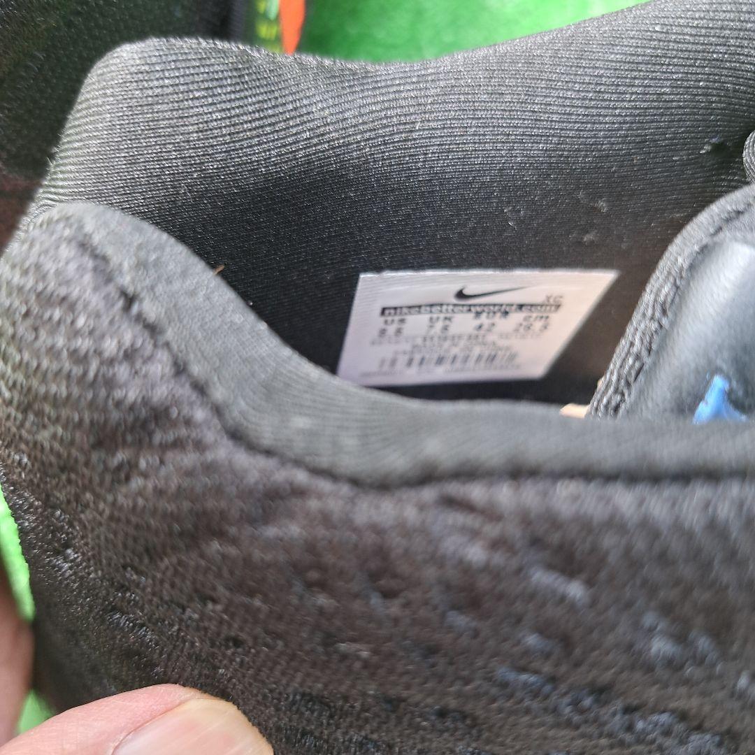 Nike Kyrie バスケットボールシューズ