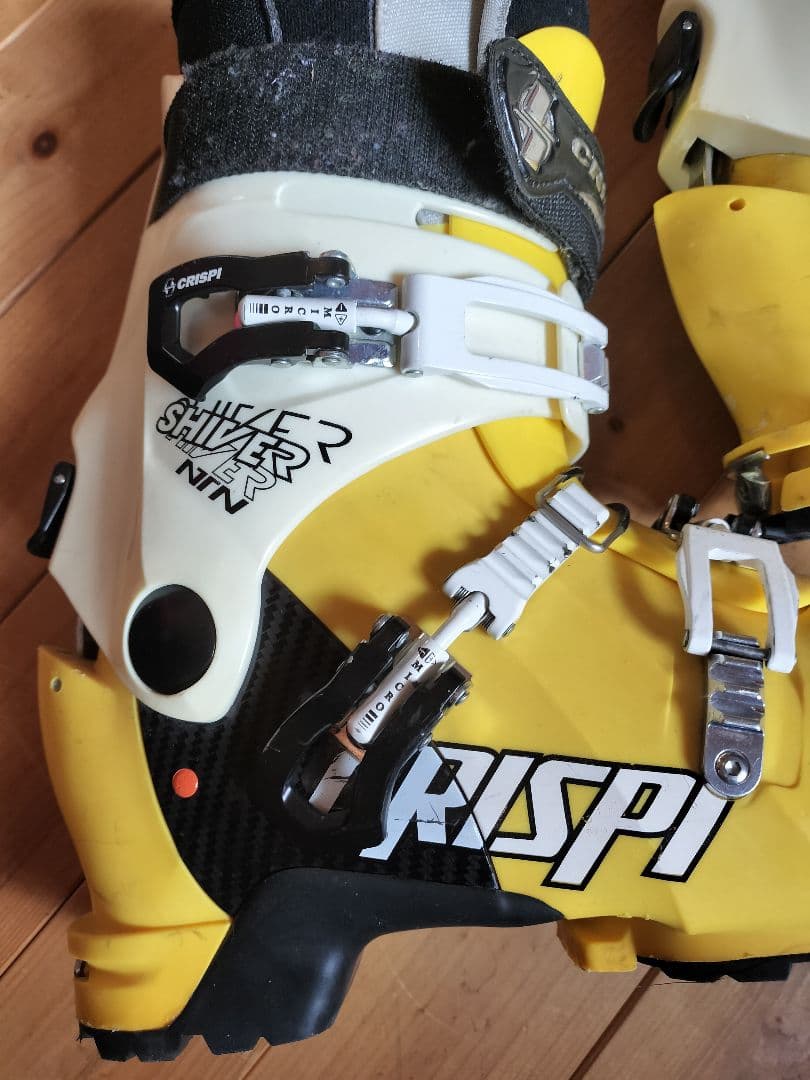 テレマークスキーNTN　板　ビィンディング　ブーツのセット