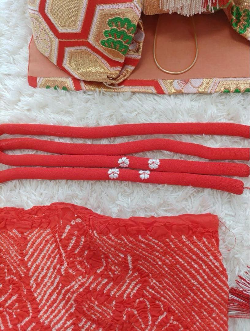 【 美品 】七五三　着物　女の子　7歳　セット　古典柄　ゴールド　赤　おしゃれ