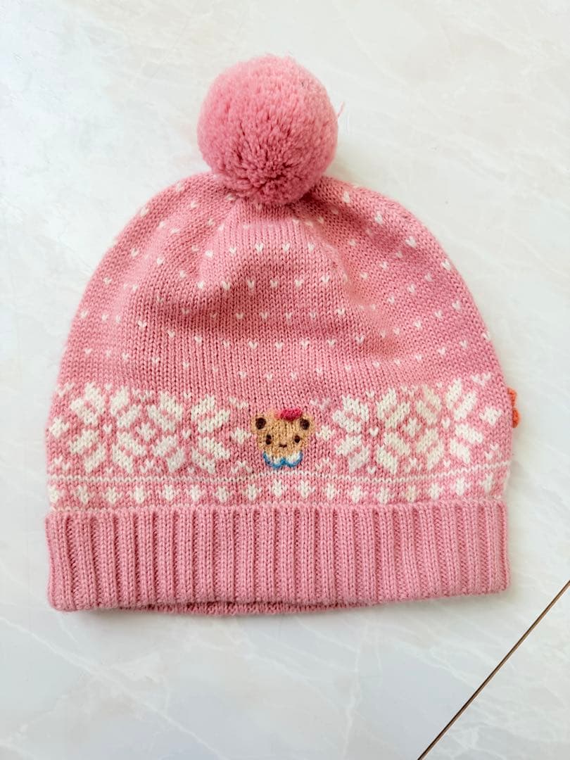 ファミリア ファミちゃん ピンク 雪の結晶 ニット帽 - メルカリ