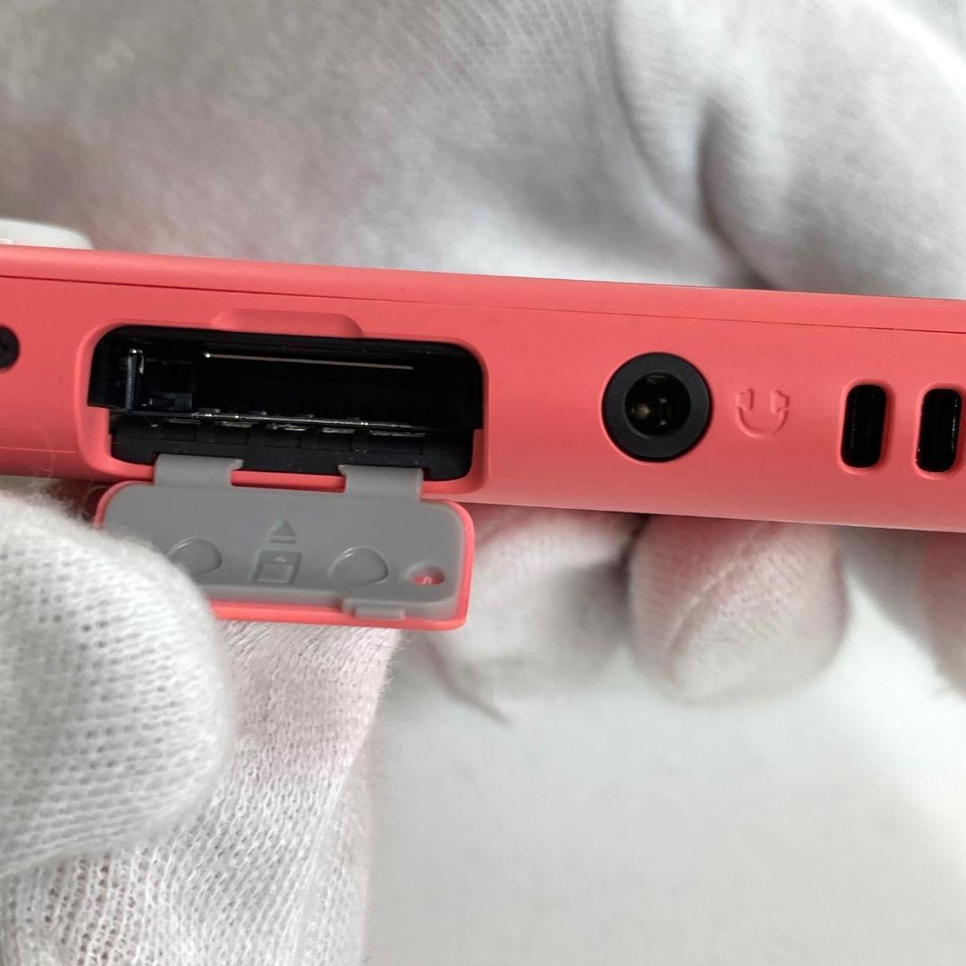 任天堂　ニンテンドー　Nintendo Switch Lite　コーラル