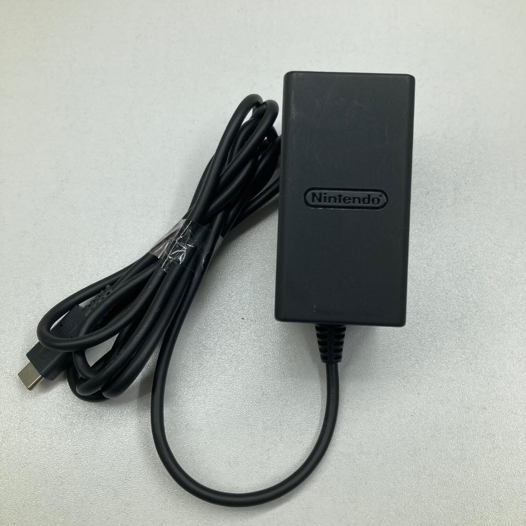 任天堂　ニンテンドー　Nintendo Switch Lite　コーラル