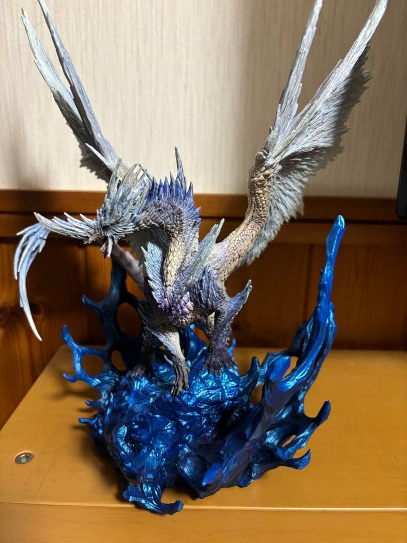 モンスターハンター　フィギュア　イヴェルカーナ　クリエイターズモデル